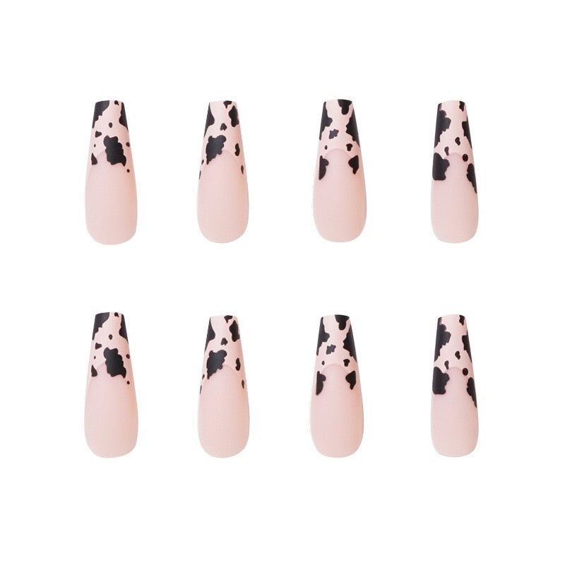 L24 Milk Elegance High-end Press on Nails