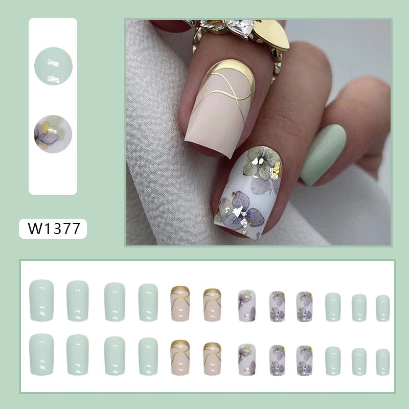 M47 Cool Camellia Mint High-end Press on Nails