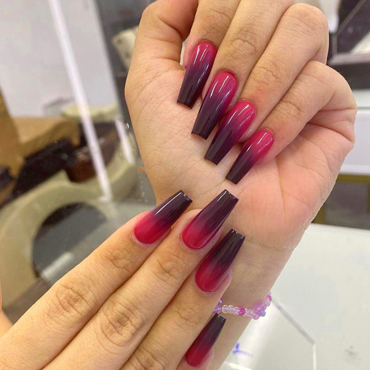 L10 Crimson Noir Gradient High-end Press on Nails