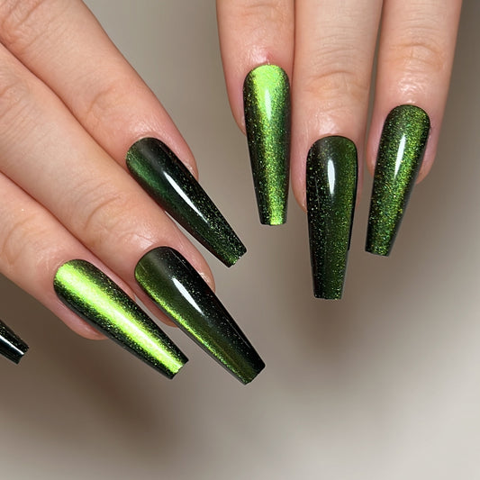 CE03 Green Celadon cat eye nails