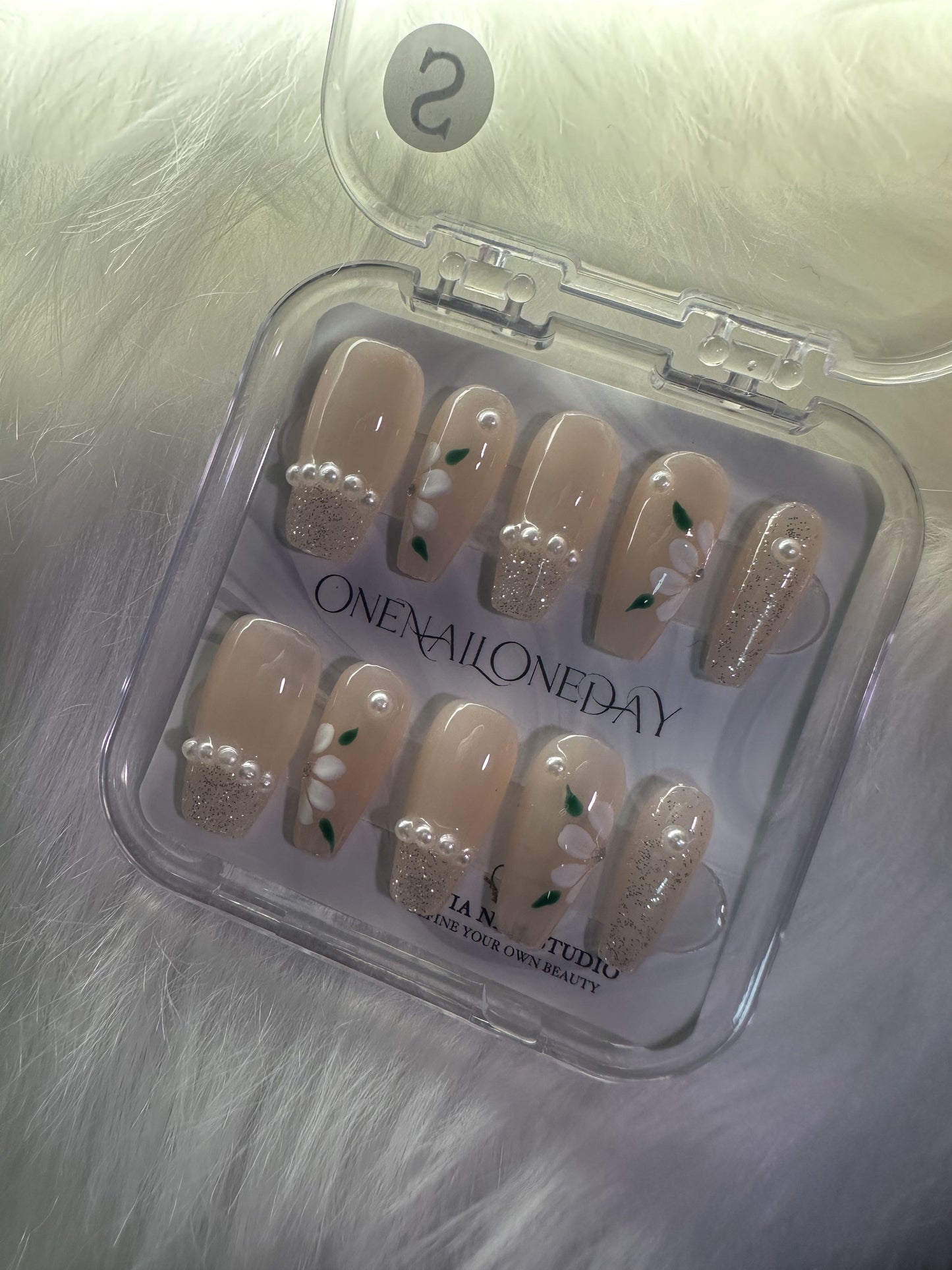 【High-end Handmade Acrylic Nails Salon-grade customized press ons】