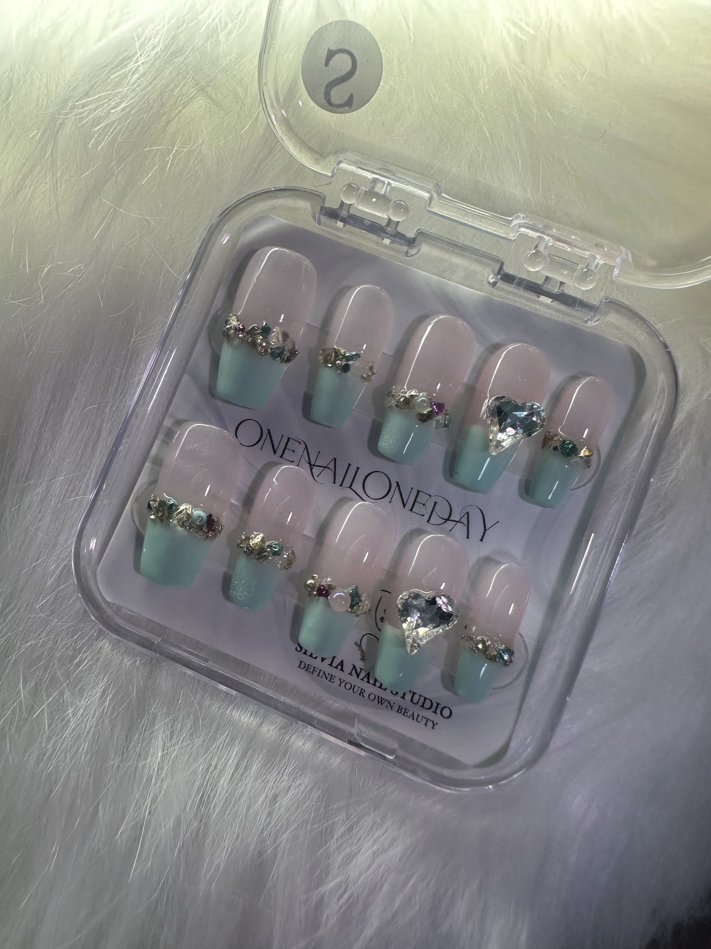 【High-end Handmade Acrylic Nails Salon-grade customized press ons】