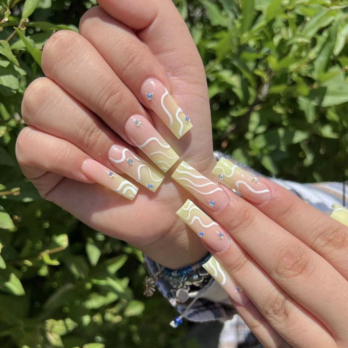 XL07 Pale Yellow Weave High-end Press on Nails