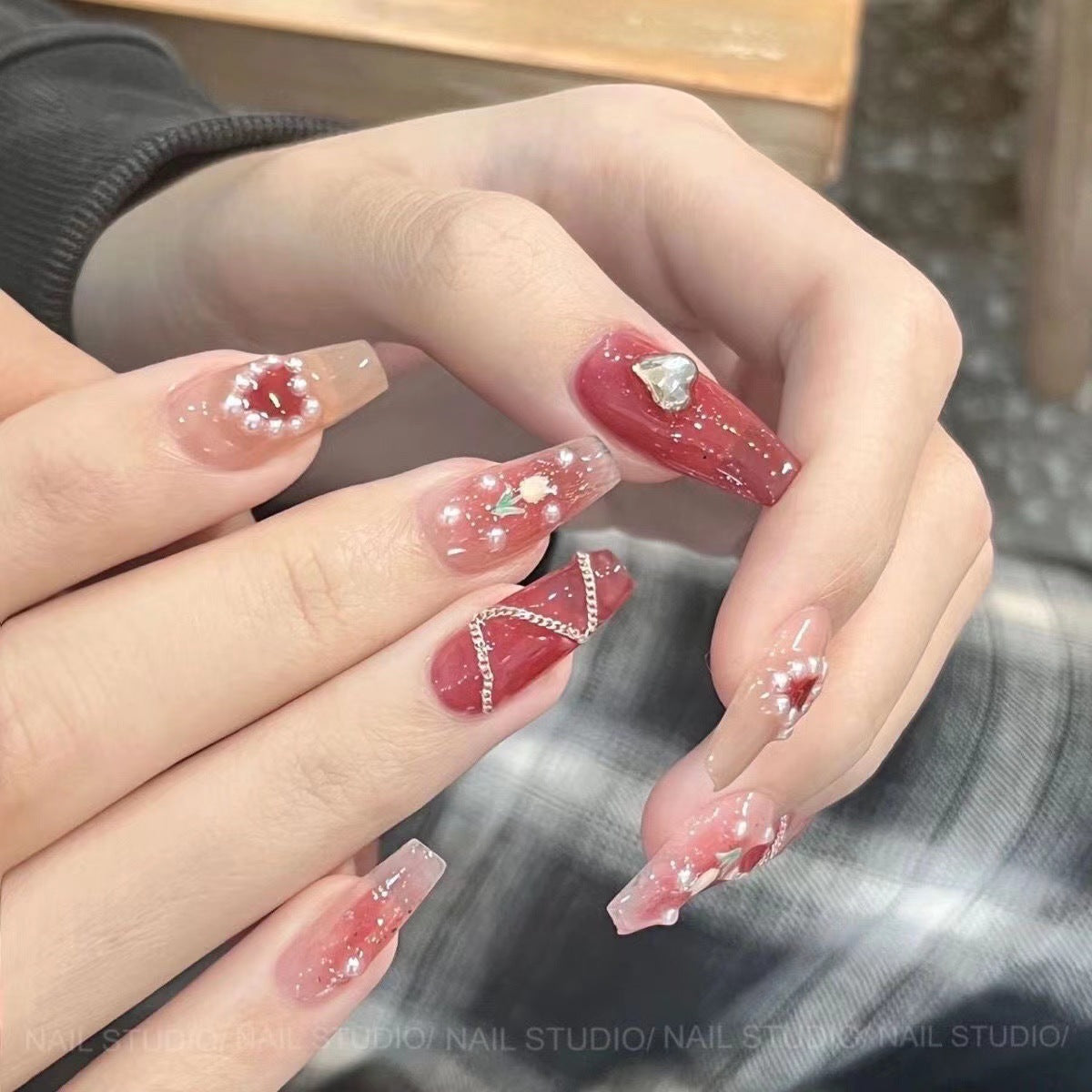 H12 Candied Plum Heart Pearl Tulip High-end custom Salon-grade Nails